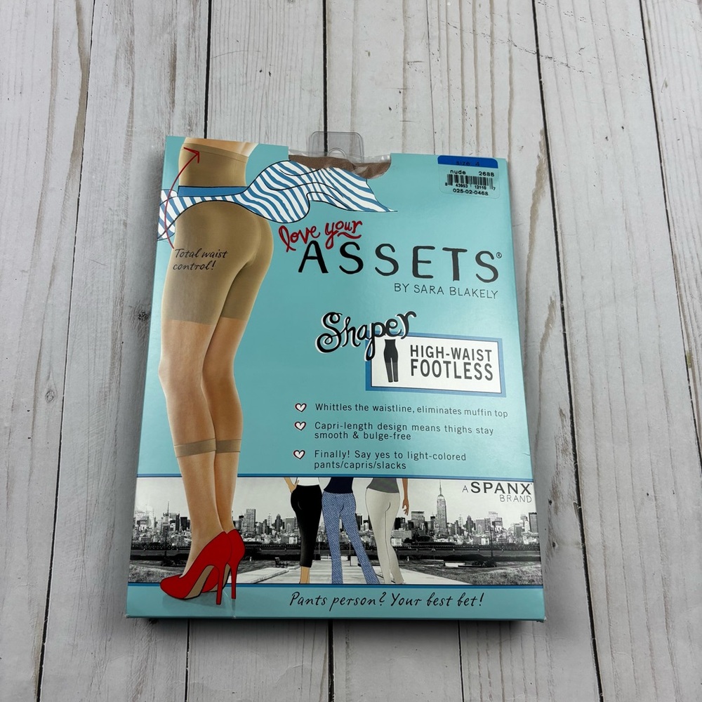New! Assets by Spanx Shaper High Waist Footless Size 4 Nude